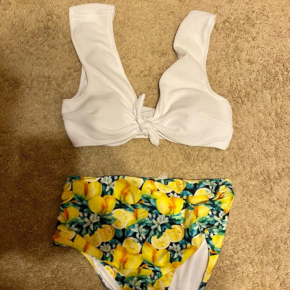 Super Cute BIKINI! Only worn once & good quality!